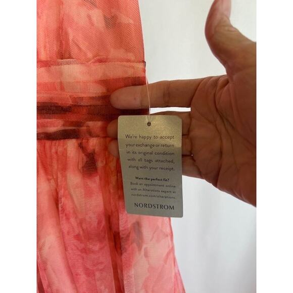 Eliza J Dress Overlay Sleeveless Halter Top A Line V Neck Gauzy Size 6 MSRP $156 - Picture 6 of 9